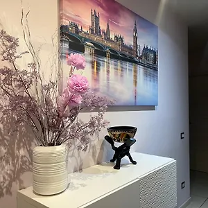 https://stylish-flat-in-san-giovanni-lupatoto.hotelinveneto.com